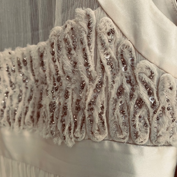 BCBG π― Silk Lace Chiffon Satin Cocktail Dress Sz 4 Cream - Picture 4 of 15